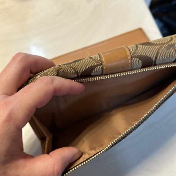 Coach Wallet - Picture 7 of 7